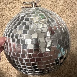 Disco ball (decor)